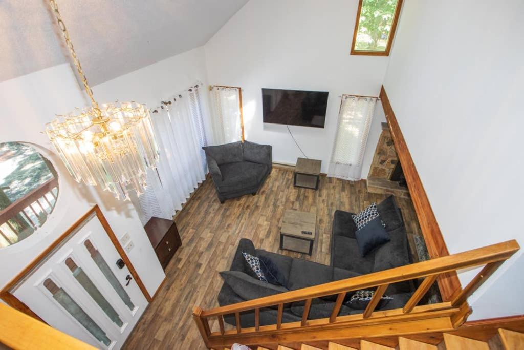 Entire 3 Bedroom Adventure Chalet, Near The Best Of The Poconos East Stroudsburg Exterior photo