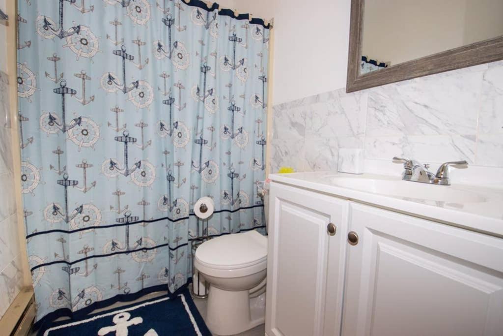 Entire 3 Bedroom Adventure Chalet, Near The Best Of The Poconos East Stroudsburg Exterior photo